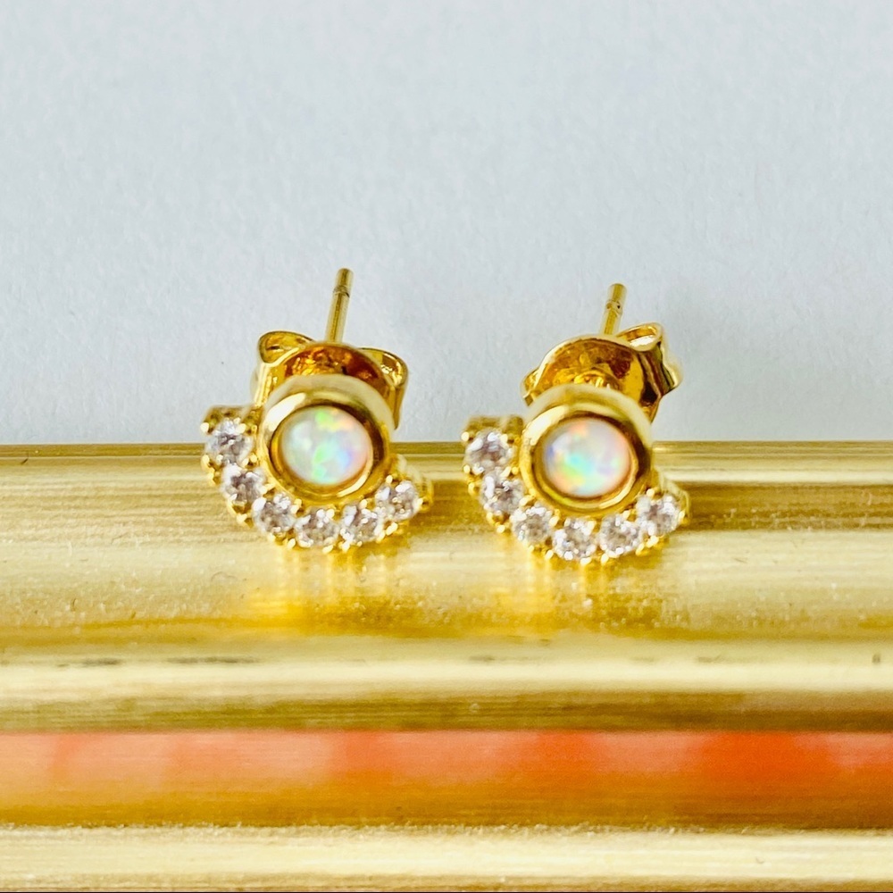 Daphne Round White Fire Opal Crystal Stud Earrings - Picture 2 of 3